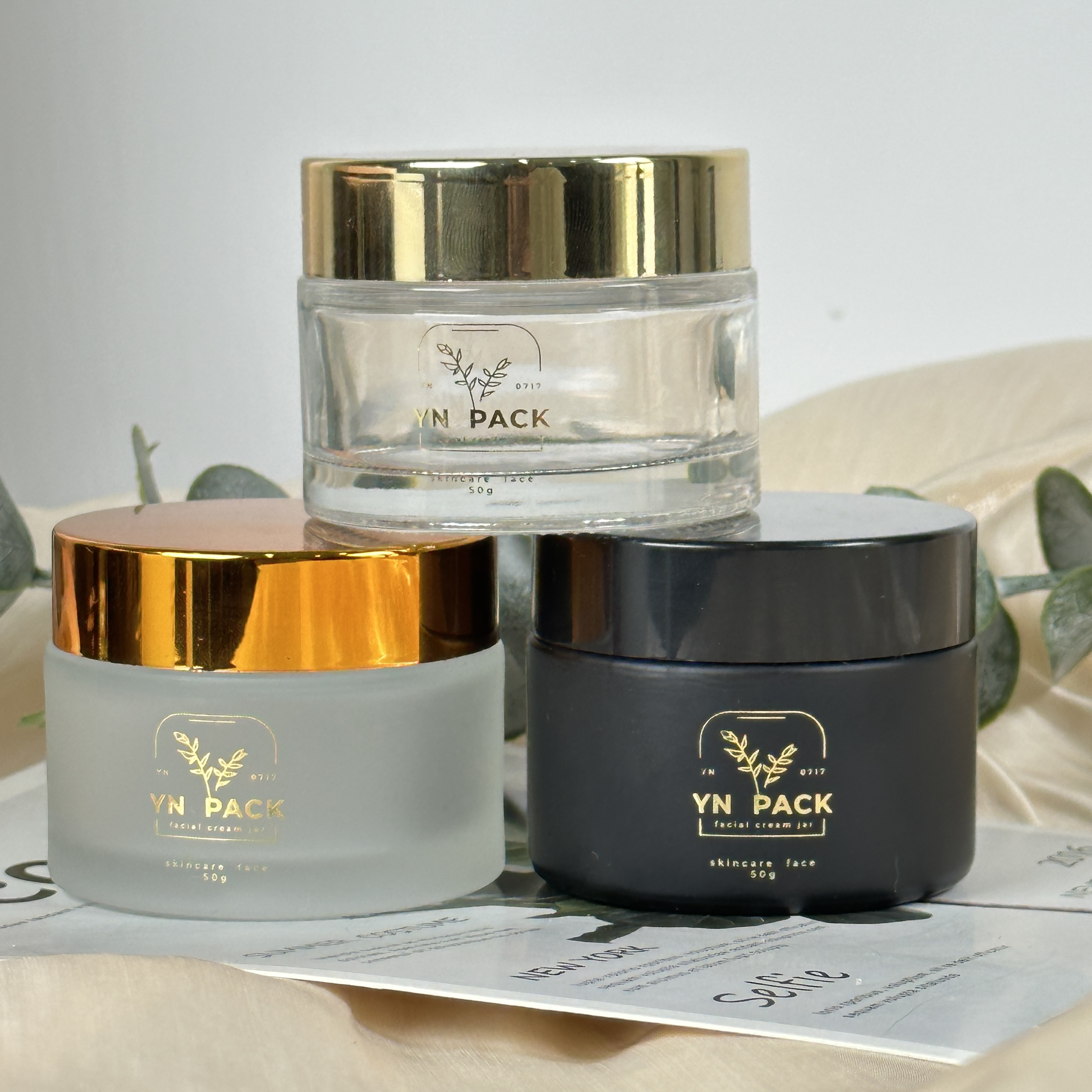 Luxury Gold Skincare - luxury glass jar Wholesa frosted glass
